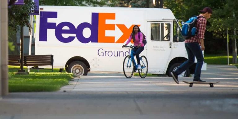 FedEx Ditches Post Office And Expands To Seven-Day Residential Delivery