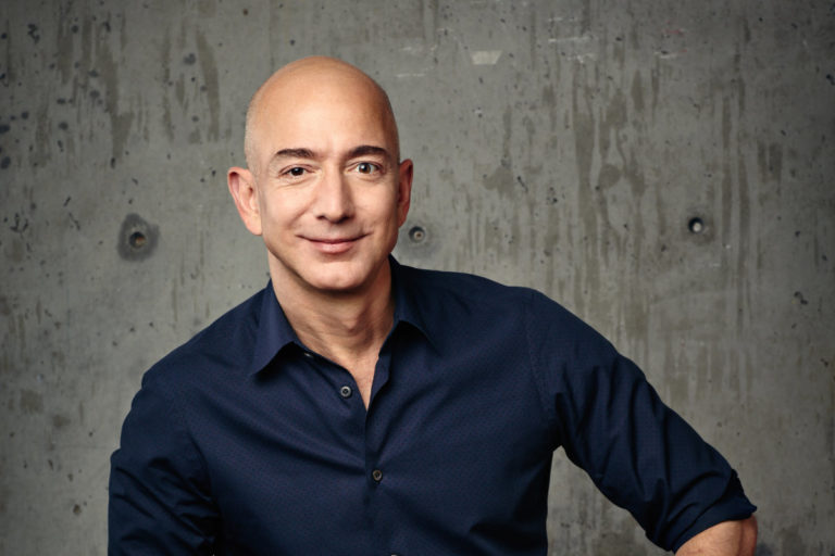 Amazon Founder Jeff Bezos to Step Down as CEO Later This Year
