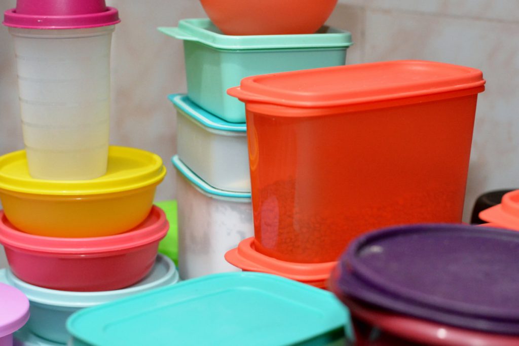 Savvy eBay Sellers Making Big Money Selling Tupperware Products